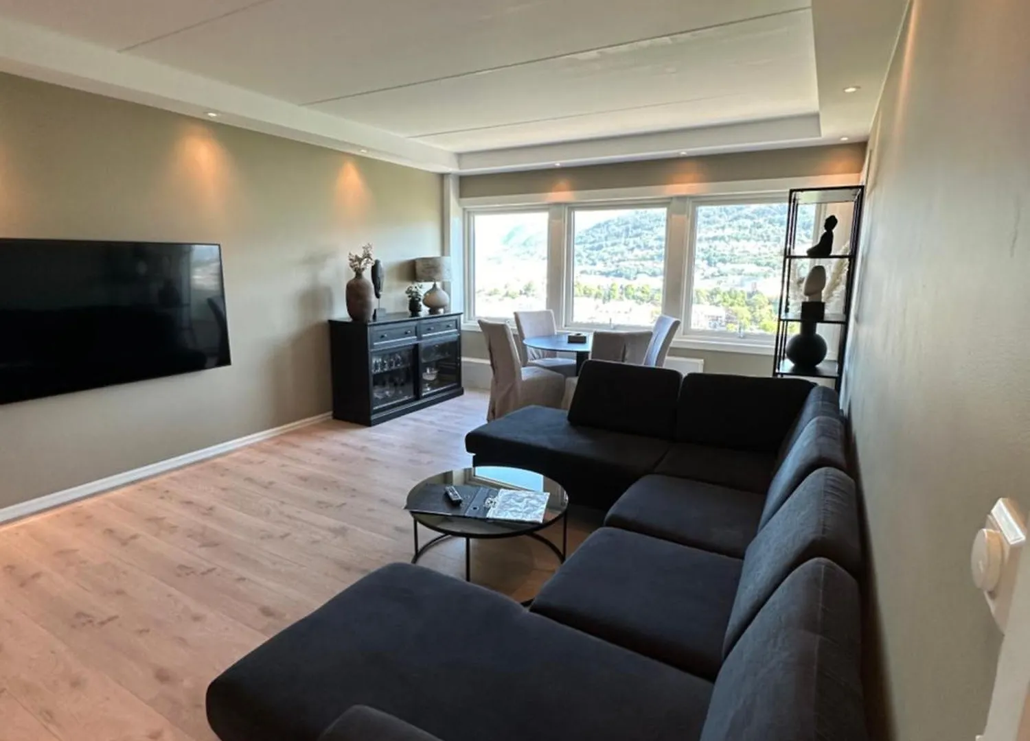 Apartment Leilighet Med Nydelig Utsikt Over Bergen